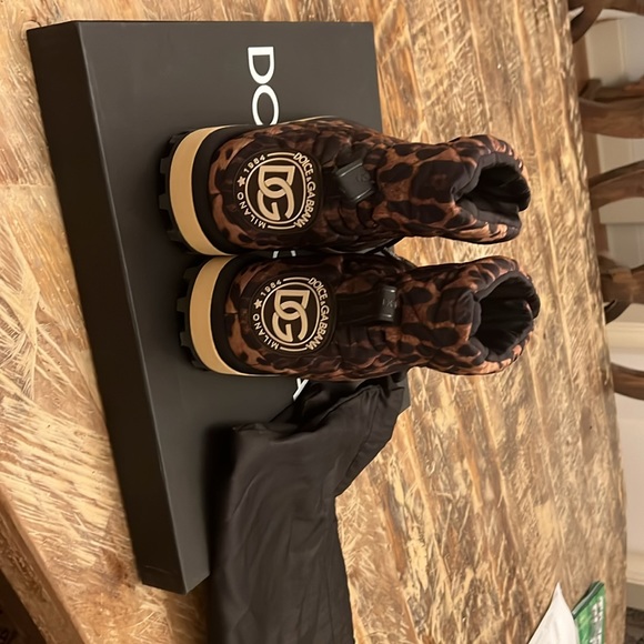 Only had them on once. - Picture 4 of 5